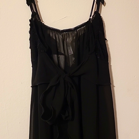 Dentelle Black Nightgown - Picture 5 of 6
